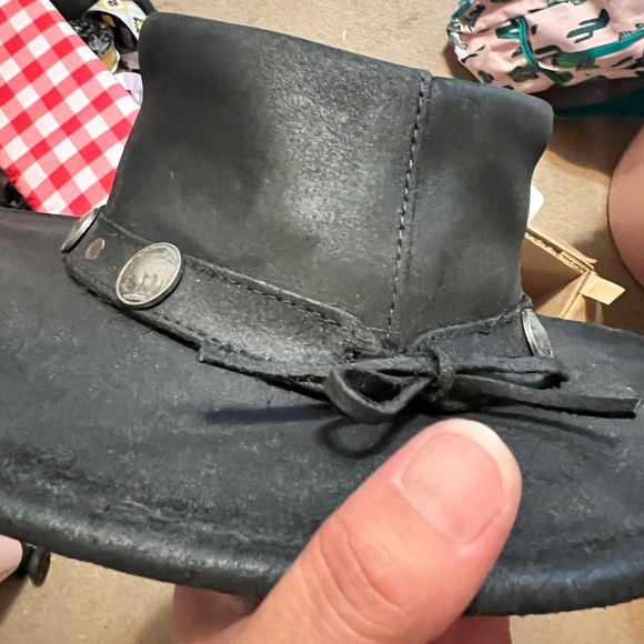 Minnetonka hat - Picture 2 of 4